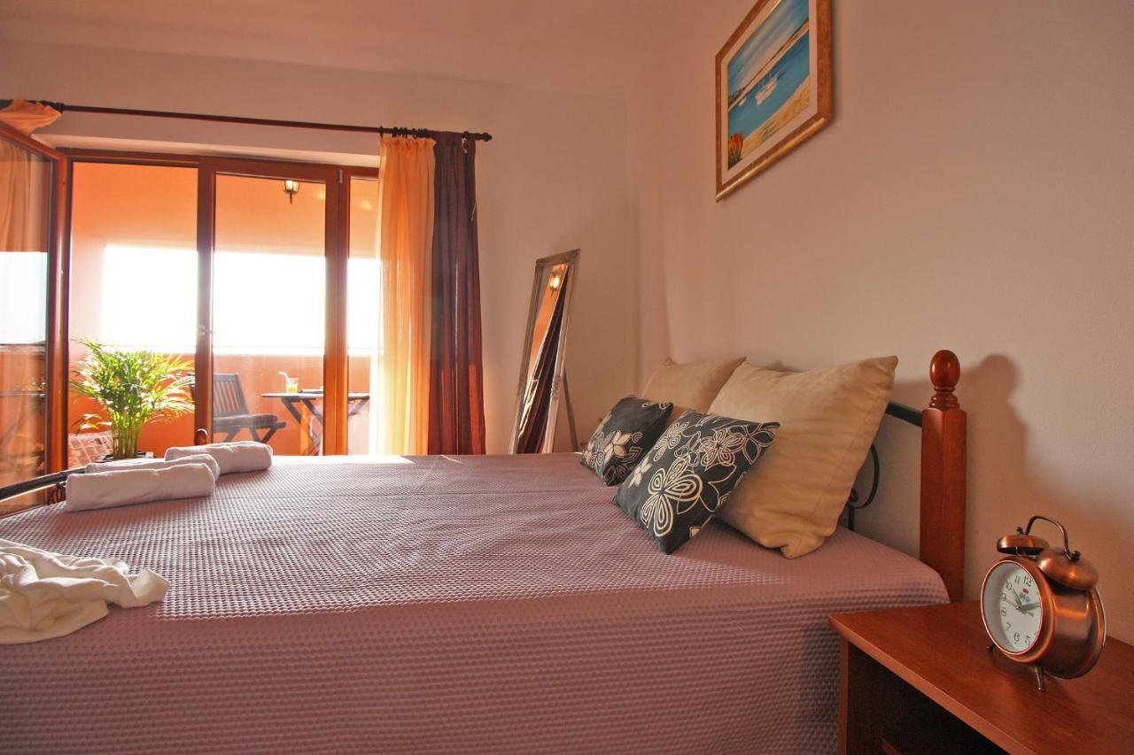 Brijunisol - 3 Apartments Top Position Near The Beautiful Beach Fazana Bagian luar foto